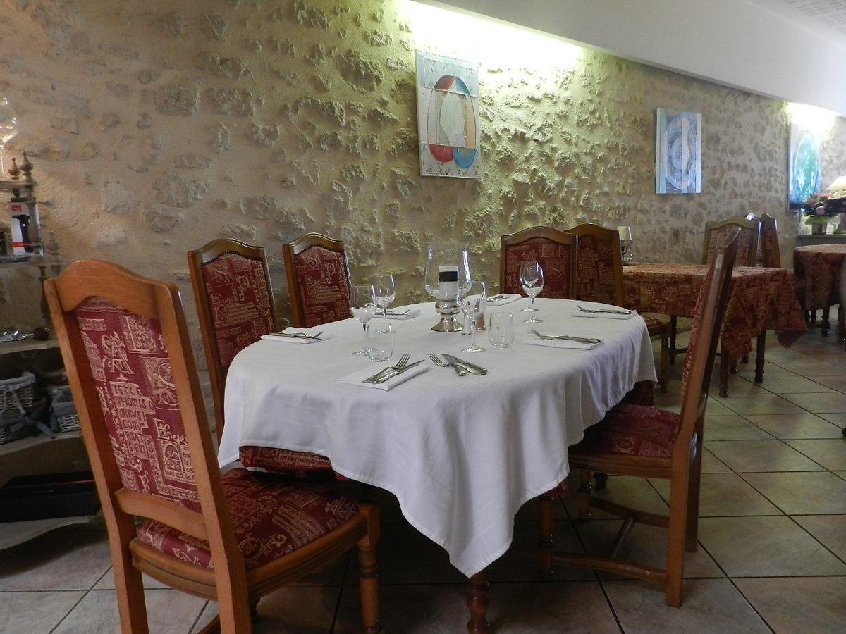 L'Un Des Sens Villefranche-de-Lonchat Exterior foto